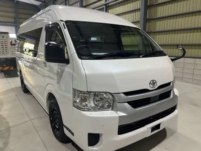 2025 Toyota Hiace Commuter Diesel Turbo 10 seater (No.960931)