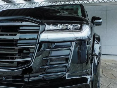 2023 Toyota Land Cruiser 300 3.5 ZX 4WD With WALD Full Aero | Rear Entertainment | JBL Sound System (No.961028)