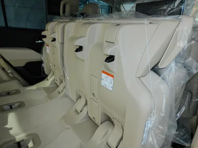 2023 Toyota Land Cruiser 300 3.5 ZX 4WD With WALD Full Aero | Rear Entertainment | JBL Sound System (No.961028)
