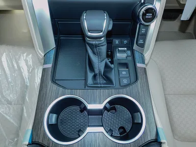 2023 Toyota Land Cruiser 300 3.5 ZX 4WD With WALD Full Aero | Rear Entertainment | JBL Sound System (No.961028)