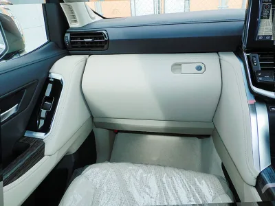 2023 Toyota Land Cruiser 300 3.5 ZX 4WD With WALD Full Aero | Rear Entertainment | JBL Sound System (No.961028)