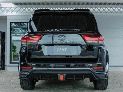 2023 Toyota Land Cruiser 300 3.5 ZX 4WD With WALD Full Aero | Rear Entertainment | JBL Sound System (No.961028)