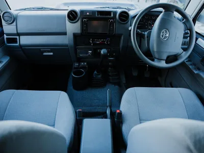 2023 Toyota Land Cruiser GXL Manual 4x4 Double Cab: Customized for Ultimate Adventure(No.960971)