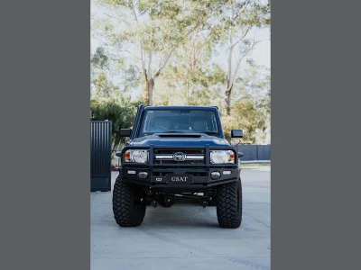 2023 Toyota Land Cruiser GXL Manual 4x4 Double Cab: Customized for Ultimate Adventure(No.960971)