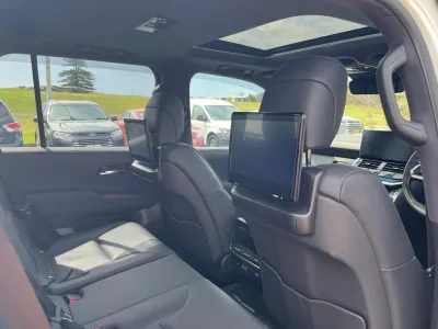 2025 Toyota LandCruiser Lc300 Sahara 7 seater(No.510805)