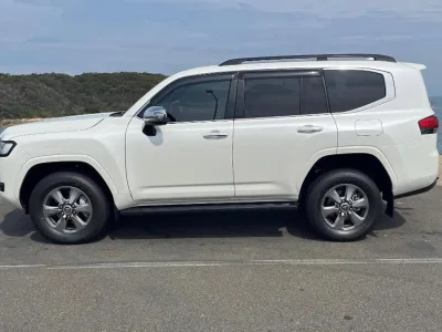 2025 Toyota LandCruiser Lc300 Sahara 7 seater(No.510805)