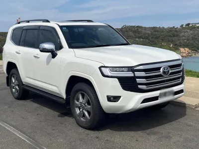 2025 Toyota LandCruiser Lc300 Sahara 7 seater(No.510805)
