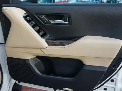 2025 Toyota Landcruiser Sahara 7 Seater (No.480786)
