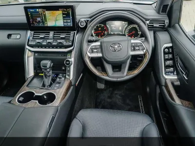 2025 Toyota Landcruiser Sahara (No.480797)