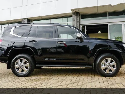 2025 Toyota Landcruiser Sahara (No.480797)