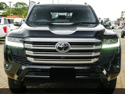 2025 Toyota Landcruiser Sahara (No.480797)