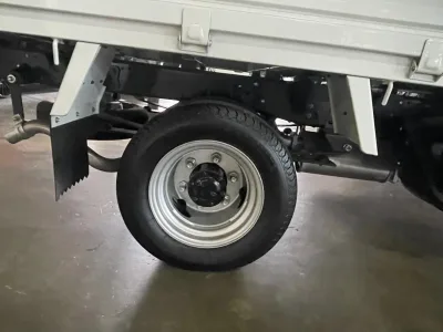2025 Isuzu NHR87 Flat Body Truck (No.J09055)