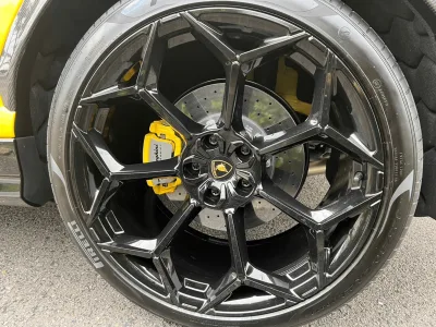 2025 Lamborghini Urus Performante: Unmatched Luxury and Performance SUV (No.960969)
