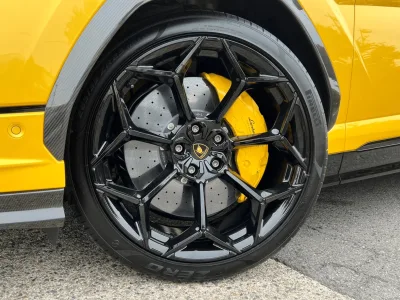 2025 Lamborghini Urus Performante: Unmatched Luxury and Performance SUV (No.960969)