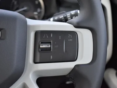 2025 Land Rover Defender 90 SE 2.0 AWD – The Ultimate Off-Road Legend!