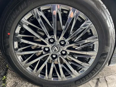 2025 Lexus LM 500h Executive 4WD Modelista MPV (No.960946)