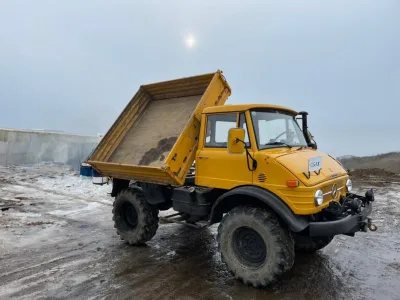 1973 Mercedes-Benz Unimog Left-Hand Drive Double Side Loader Dump Truck (No.J1010)