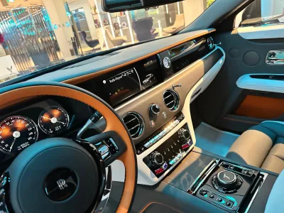 2025 Rolls-Royce Ghost Sedan (No.J01005)