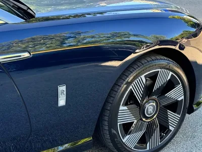 2025 Rolls-Royce Spectre: The Epitome of Luxury and Innovation (No.960966)