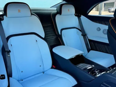 2025 Rolls-Royce Spectre: The Epitome of Luxury and Innovation (No.960966)