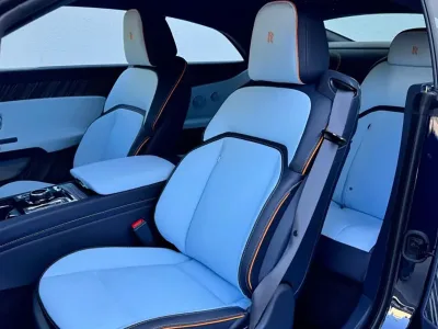 2025 Rolls-Royce Spectre: The Epitome of Luxury and Innovation (No.960966)