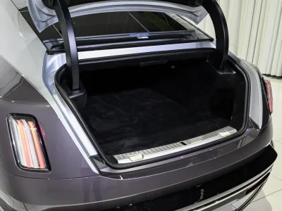 2025 Rolls-Royce Spectre - The Pinnacle of Luxury (No.550992)