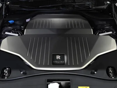 2025 Rolls-Royce Spectre - The Pinnacle of Luxury (No.550992)