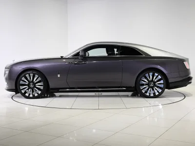 2025 Rolls-Royce Spectre - The Pinnacle of Luxury (No.550992)