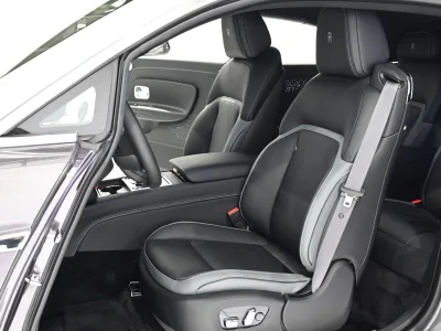 2025 Rolls-Royce Spectre - The Pinnacle of Luxury (No.550992)