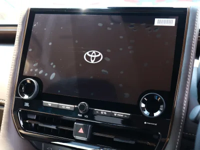 2025 Toyota Alphard Hybrid 2.5 Executive Lounge E-Four 4WD: Unmatched Luxury and Performance (No.960970)