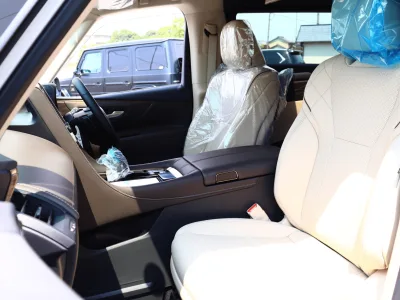 2025 Toyota Alphard Hybrid 2.5 Executive Lounge E-Four 4WD: Unmatched Luxury and Performance (No.960970)