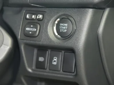 2025 Toyota Hiace Wide GL - The Perfect Blend of Comfort & Utility (No.961034)