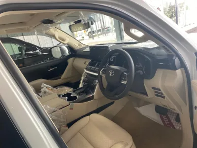 2025 Toyota Land Cruiser 300 3.5 ZX 4WD (No.J01031)