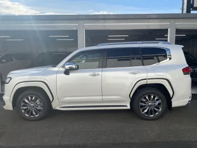 2025 Toyota Land Cruiser 300 3.5 ZX 4WD (No.J01031)