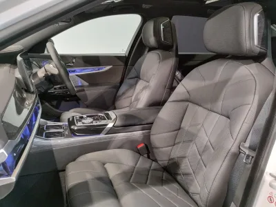 2025 BMW i7 eDrive