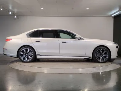 2025 BMW i7 eDrive