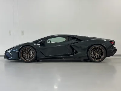 2025 LAMBORGHINI REVUELTO