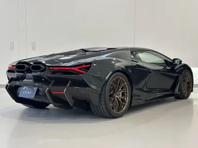 2025 LAMBORGHINI REVUELTO