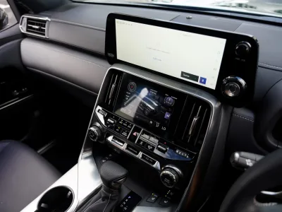 2025 LEXUS LX 500d F SPORT