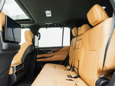 2025 LEXUS LX600 4WD –7 Seater LUXURY PACKAGE