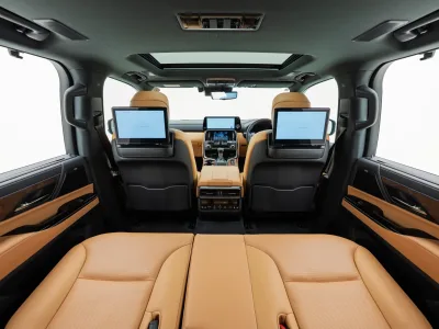2025 LEXUS LX600 4WD –7 Seater LUXURY PACKAGE