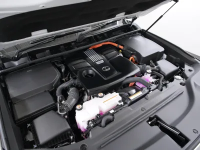 2025 LEXUS LX700h 4WD | SONIC QUARTZ 7 Seater Hybrid