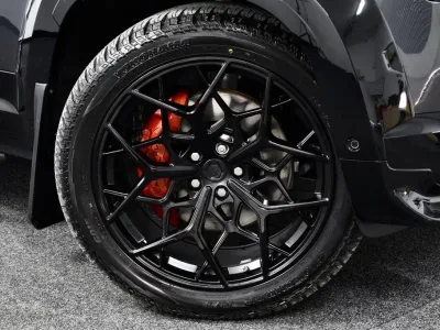2025 Land Rover Defender 110 V8 X URBAN WIDETRACK