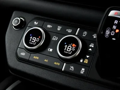 2025 Land Rover Defender 110 V8 X URBAN WIDETRACK