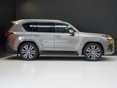 2025 Lexus LX 500d Limited 3.3DT 10AT 4WD 7 Seater Diesel