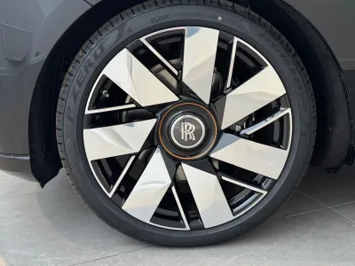 2025 Rolls-Royce Cullinan Black Diamond Series II