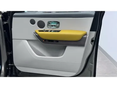 2025 Rolls-Royce Cullinan Right-Hand Drive SUV (No.109054)