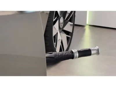 2025 Rolls-Royce Cullinan Right-Hand Drive SUV (No.109054)