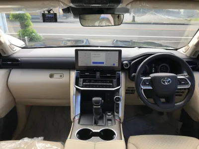 2025 TOYOTA LAND CRUISER 300 ZX 4WD (BLACK)
