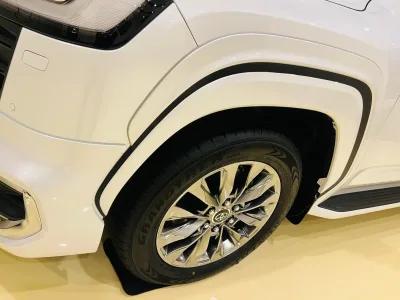2025 TOYOTA LAND CRUISER 300 ZX 4WD